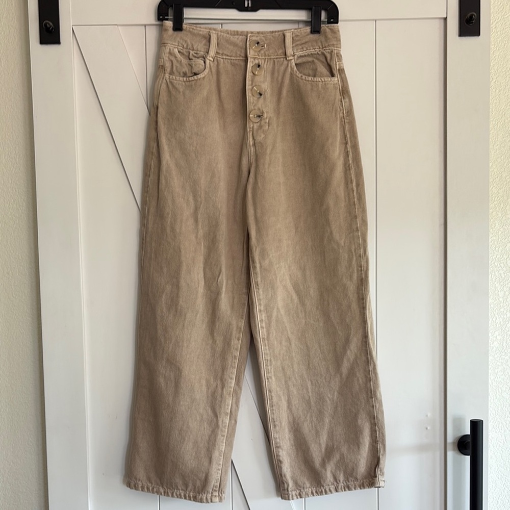 Zara Beige Jeans.
